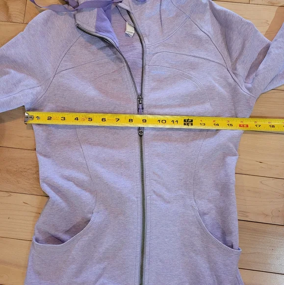 Lululemon Women's Size 4 Sweater - Picture 6 of 6